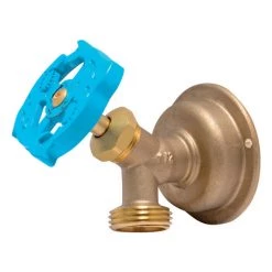 Brand new 👍 SharkBite 1/2 in. PTC X 3/4 in. MPT Brass Hose Bibb 🎁